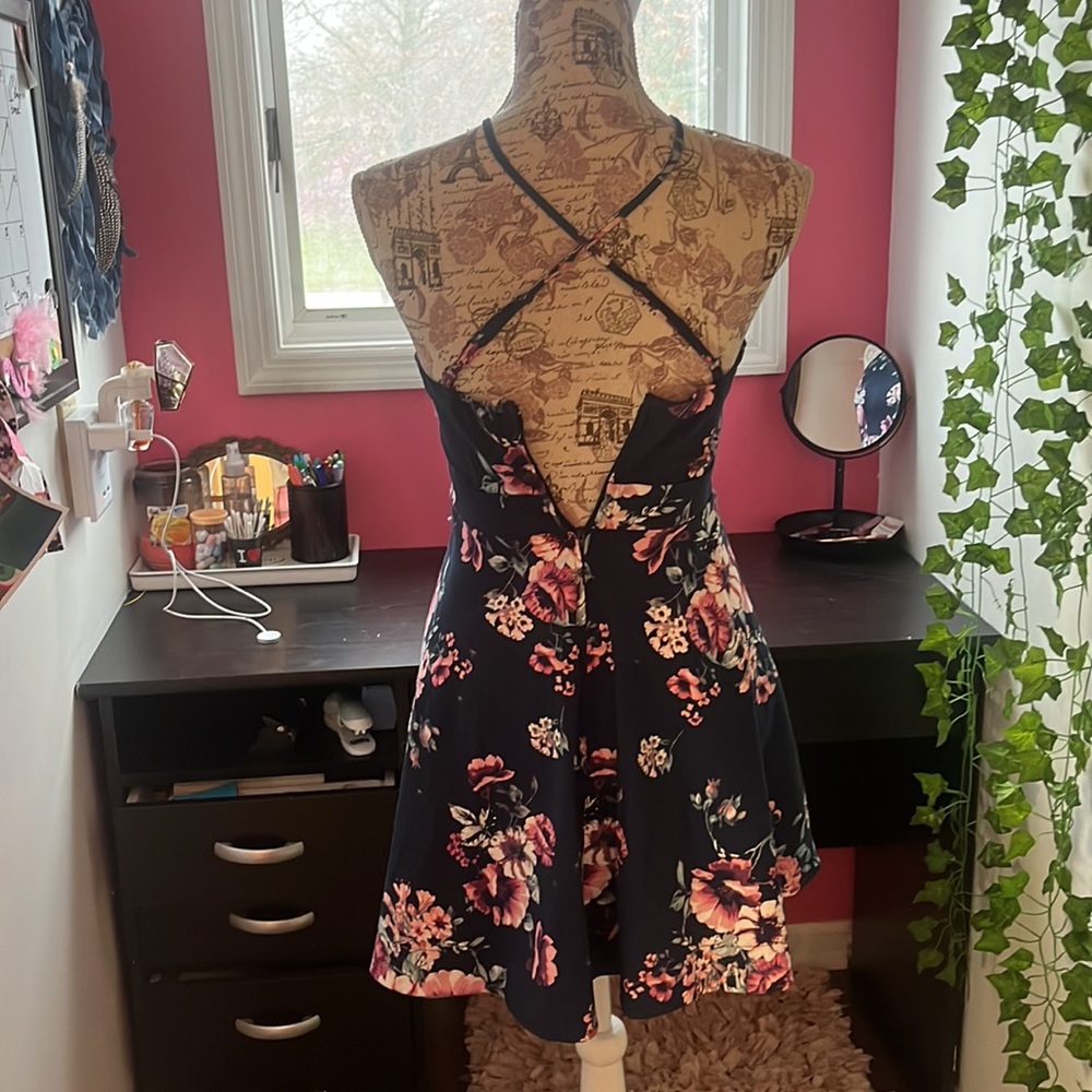 navy floral homecoming dress. - Picture 2 of 3